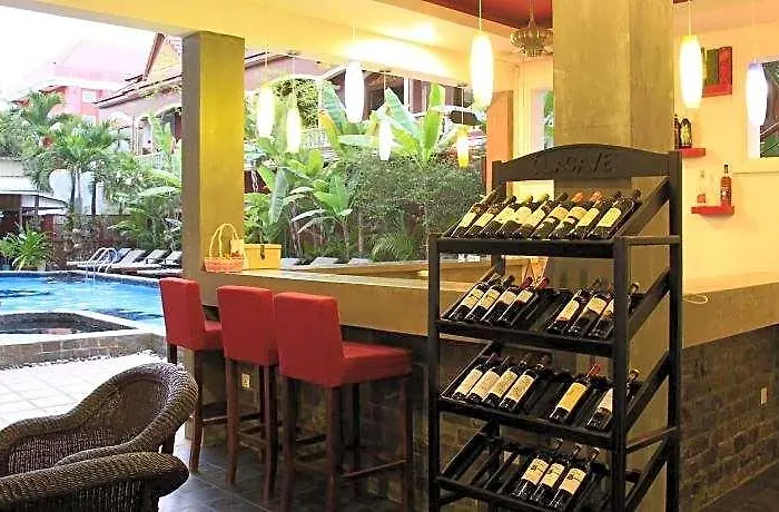 Zajazd Mekong Angkor Palace 3*